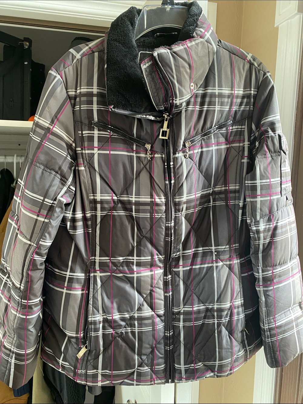 Womens Plaid Puffer Jacket - Gray with Pink Trim